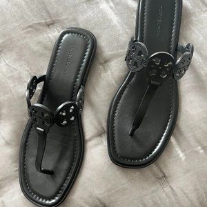 Tory Burch Tiny Miller Leather Thong Sandal  Sz 9
